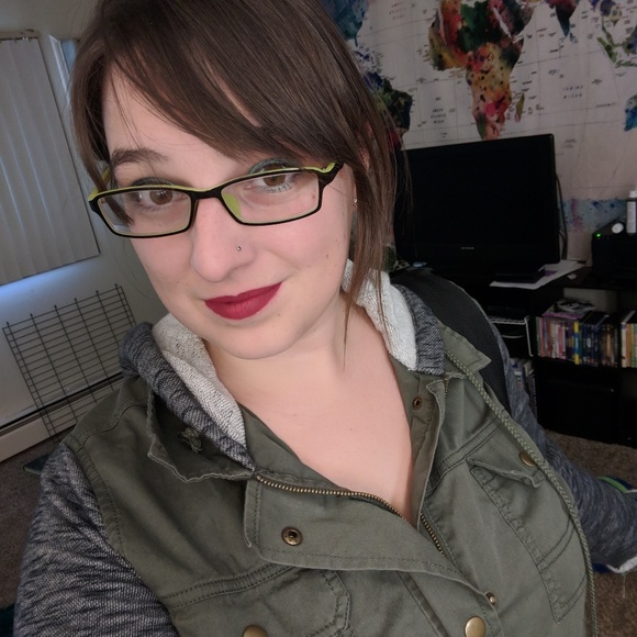 Meet your Posher, Tess - Picture 4 of 4